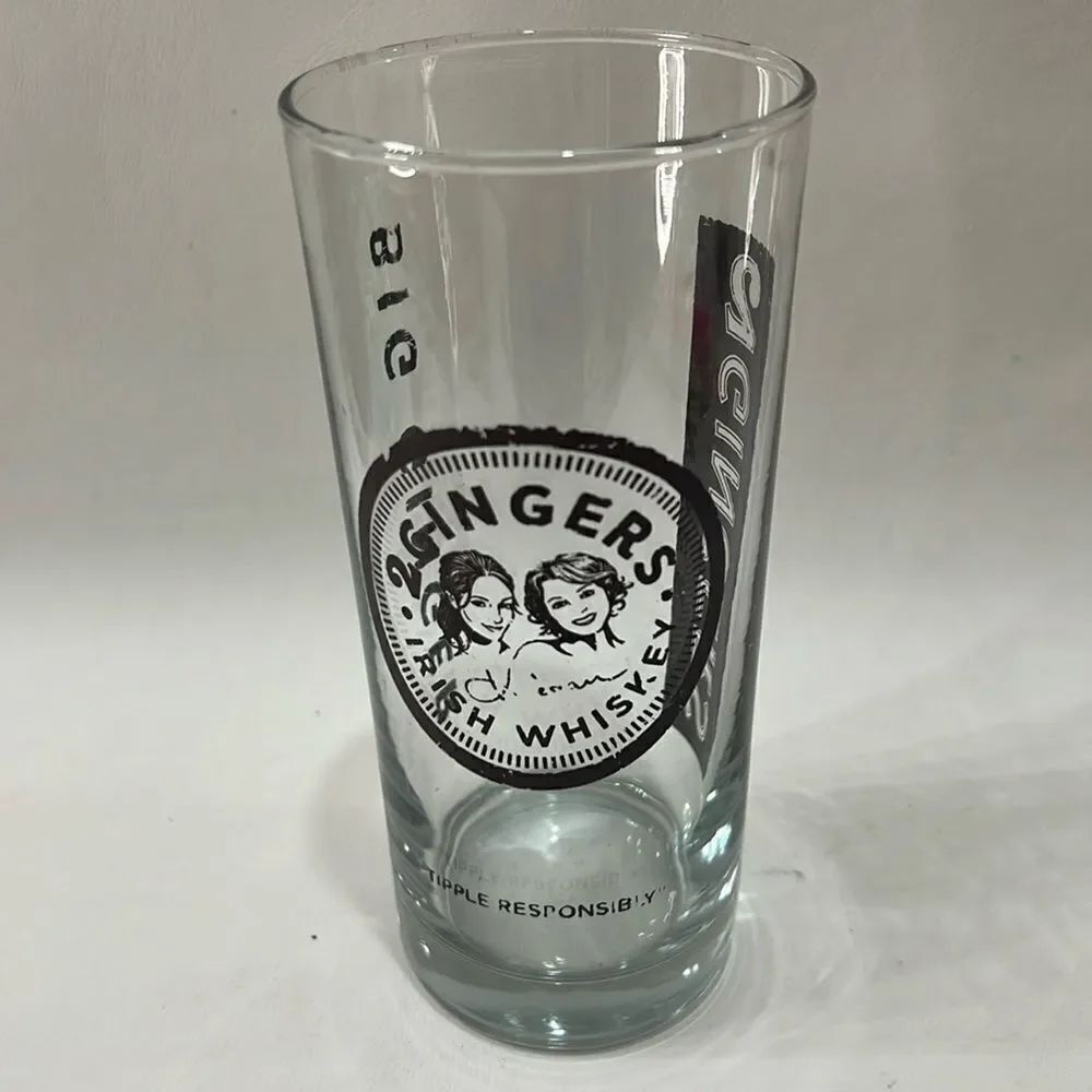 2 Gingers Irish Whiskey Highball Glass 6 1/4 In Tall 3 In Round Clear Brown 16